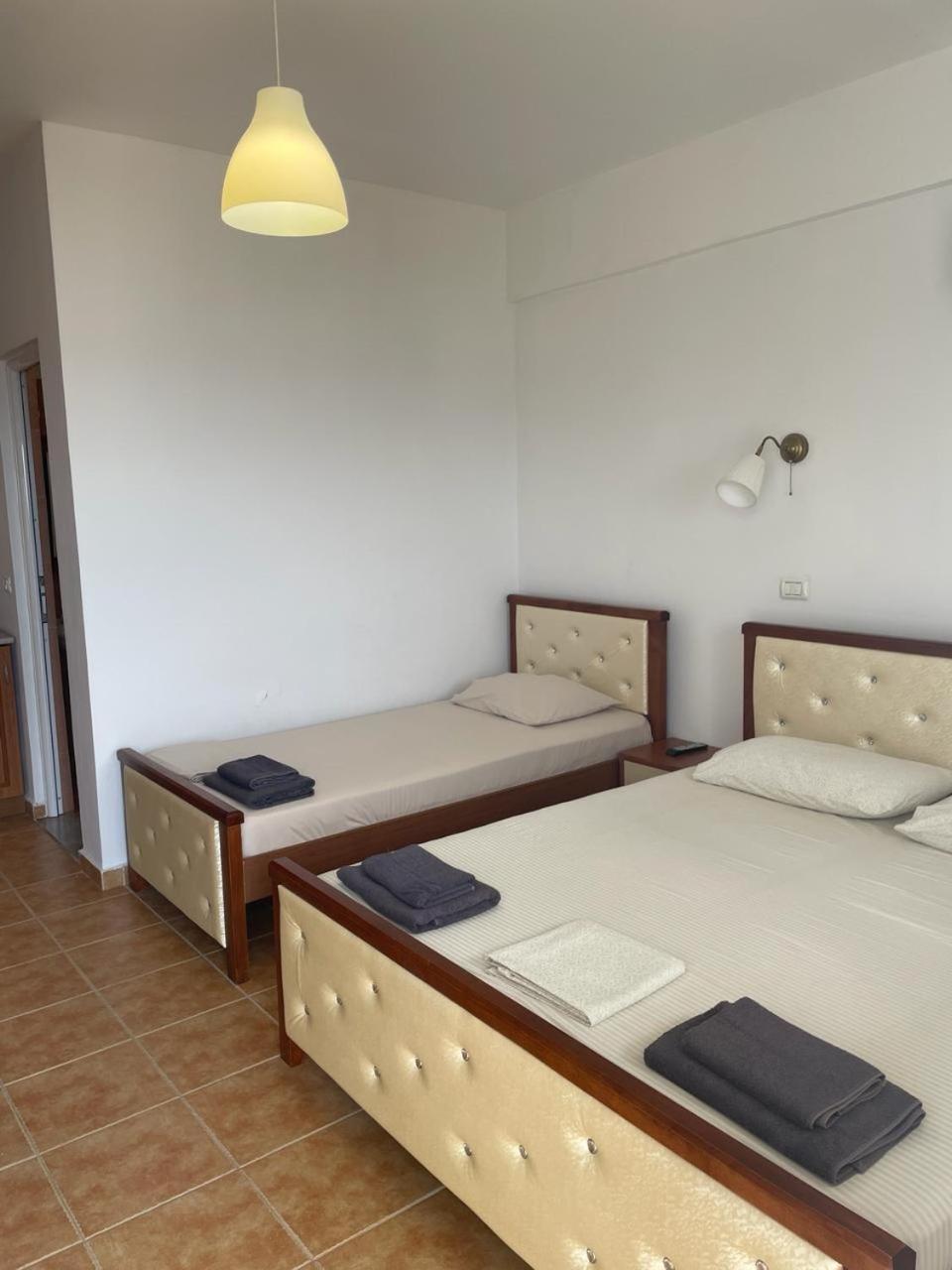 Guesthouse Mateo Dhërmi Buitenkant foto