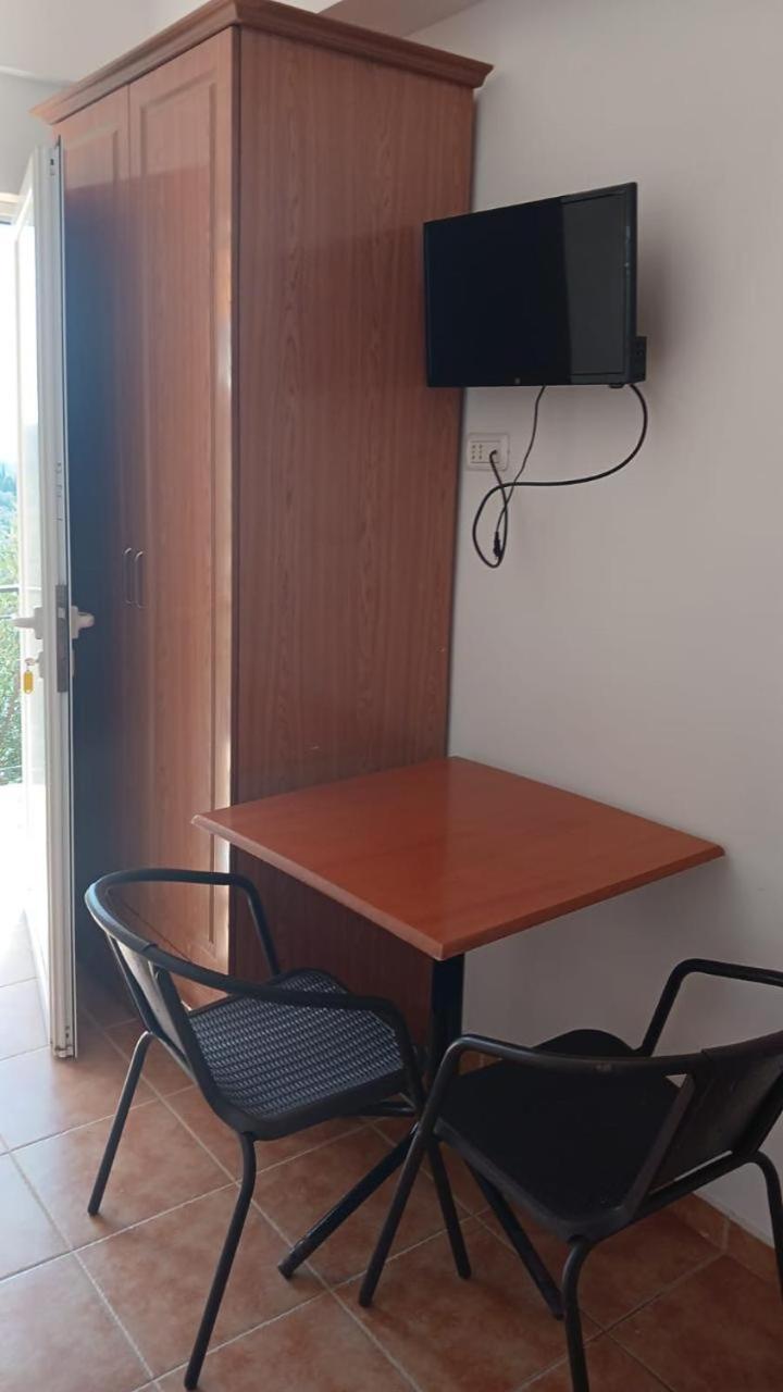 Guesthouse Mateo Dhërmi Kamer foto